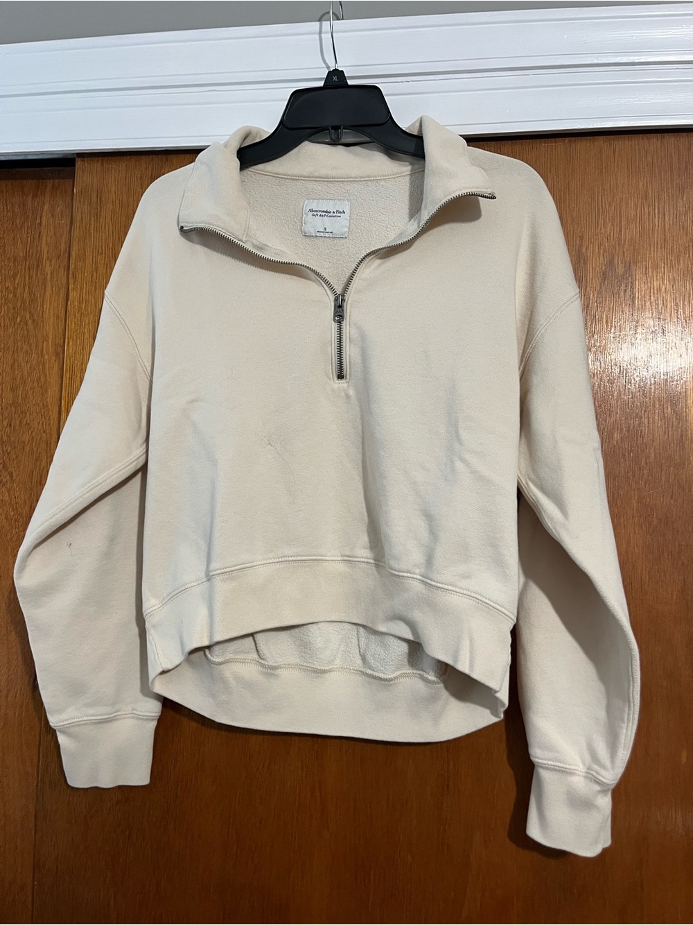 Abercrombie & Fitch Cream Half-Zip Sweatshirt